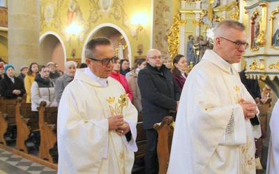 Ołpiny. Wprowadzenie relikwii bł. Karoliny