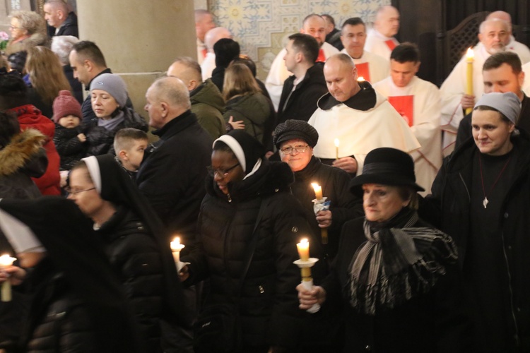 Płock. Święto życia konsekrowanego w katedrze