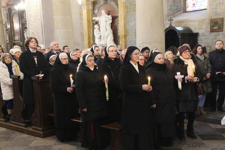 Płock. Święto życia konsekrowanego w katedrze