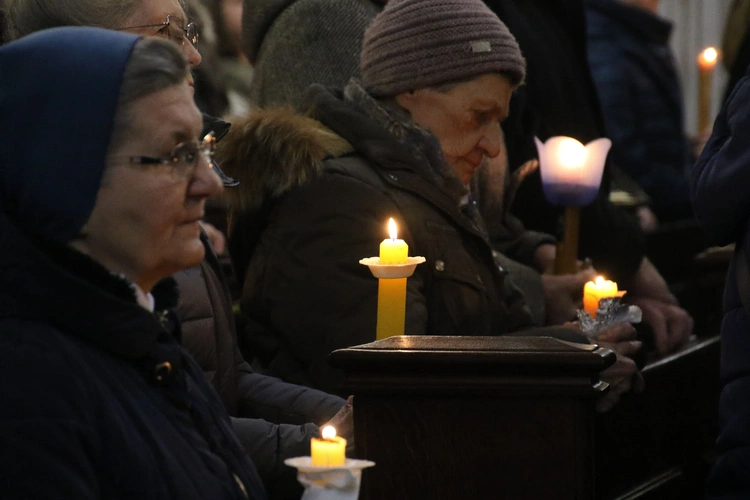 Płock. Święto życia konsekrowanego w katedrze