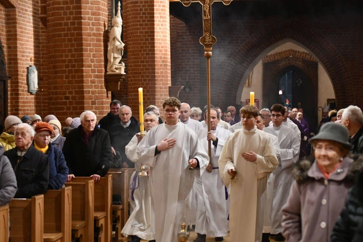 Msza za zmarłych biskupów i rządców diecezji