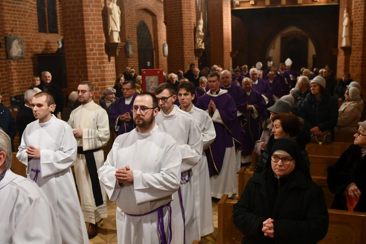 Msza za zmarłych biskupów i rządców diecezji