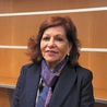 Valentina ALAZRAKI Dziennikarka meksykańska, autorka książek. Pełni funkcję dziekana watykanistów przy Stolicy Apostolskiej; korespondentka TV Univision w Watykanie i we Włoszech.