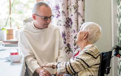 Jednym z rekruterów personelu jest św. Jan Boży. Co jeszcze wyróżnia szpitale bonifratrów?