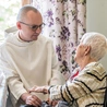 Jednym z rekruterów personelu jest św. Jan Boży. Co jeszcze wyróżnia szpitale bonifratrów?