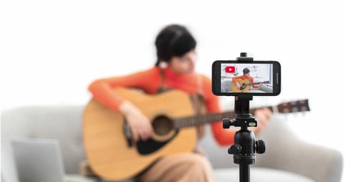 YouTube ma 20 lat, czyli jak jeden serwis zmienił wiele naszych przyzwyczajeń