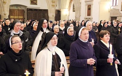 Biskup Andrzej Jeż nazwał konsekrowanych najbardziej postępowymi osobami w świecie.