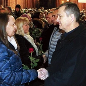 Odnowienie przyrzeczeń małżeńskich to piękny i wzruszający moment.