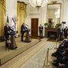 Benjamin Netanyahu (L) i  Donald J. Trump podczas konferencji prasowej
