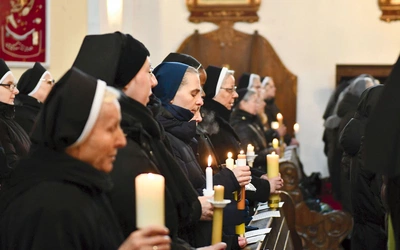 Na spotkanie złożyły się konferencja, adoracja, Msza św. i Różaniec.