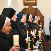 Na spotkanie złożyły się konferencja, adoracja, Msza św. i Różaniec.