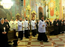 	Modlitwa dziękczynna za powołanych.