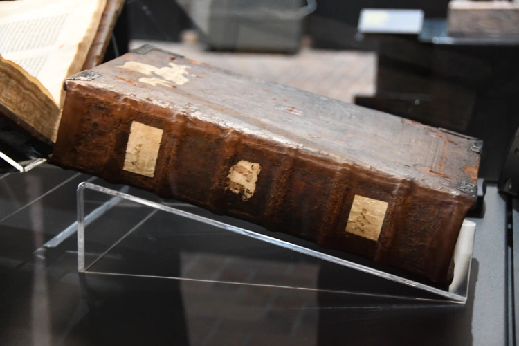 Biblia Gutenberga w Warszawie