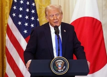 Trump pozbawił Bidena dostępu do informacji niejawnych