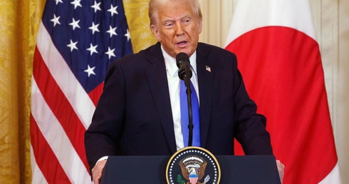 Trump pozbawił Bidena dostępu do informacji niejawnych