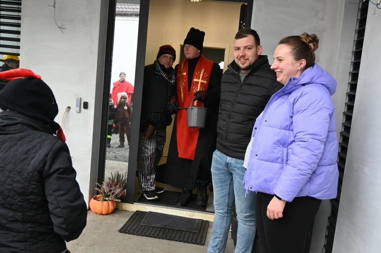 Przez Ostrożnicę z niedźwiedziem