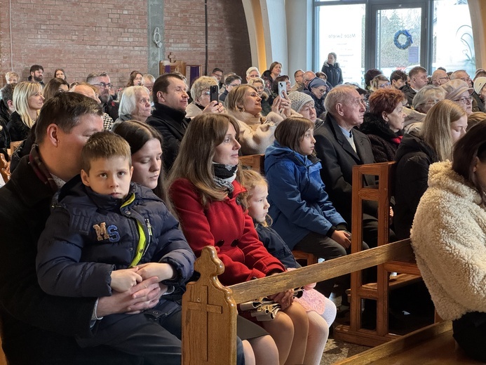 Poświęcenie nowego budynku NSP "Źródła"