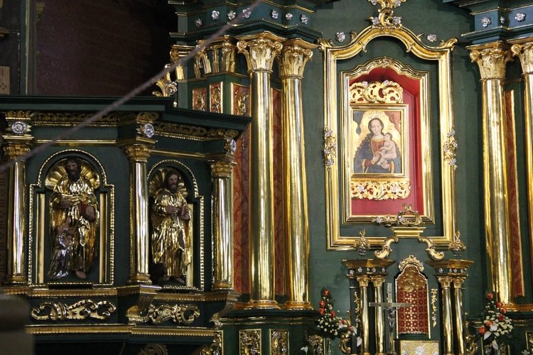 Wyrosły z wiary, wyrażają wiarę i w nich jest wiara całych pokoleń