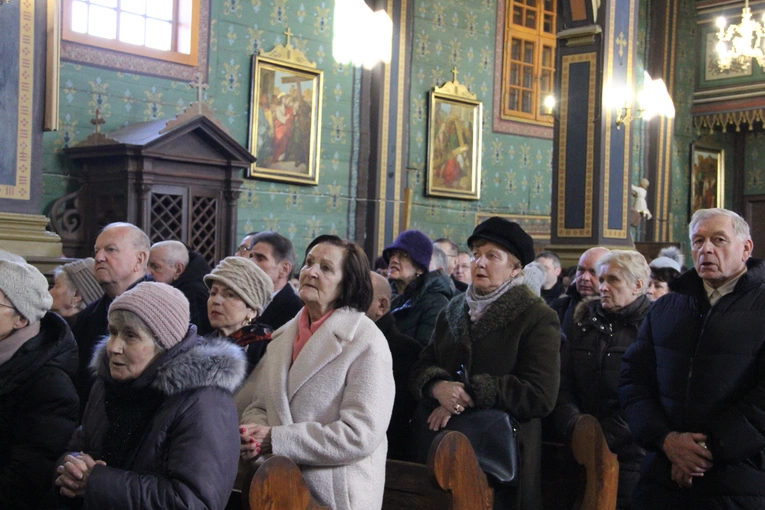Dąbrowa Tarnowska. Poświęcenie odnowionego ołtarza, obrazu i ambony