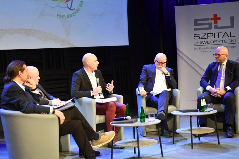 Debata z okazji Światowego Dnia Chorego