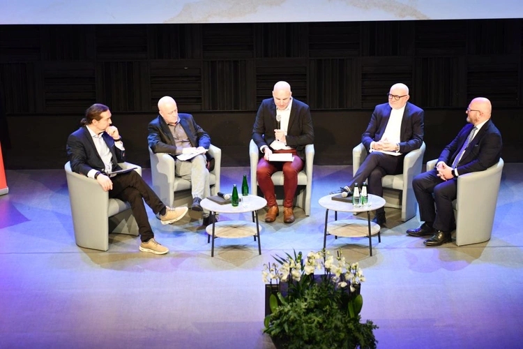 Debata z okazji Światowego Dnia Chorego