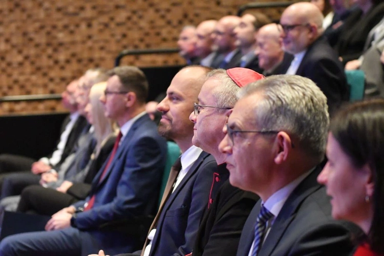 Debata z okazji Światowego Dnia Chorego