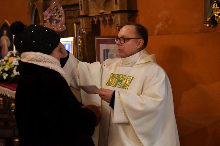 Modlitwa za chorych w zielonogórskiej konkatedrze