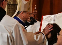 Bp Lityński: Apostolat modlitwy ludzi chorych podtrzymuje świat w miłości
