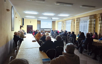 Spotkania cieszą się dużym zainteresowaniem.