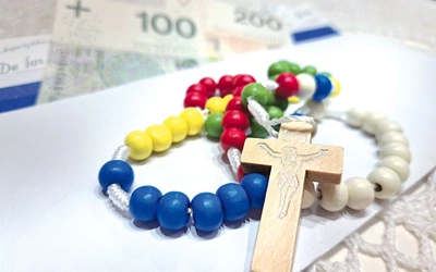 Współodpowiedzialność księdza i świeckich za zarządzanie finansami staje się procesem, który jednoczy, a nie dzieli.
