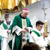 	Hierarcha uczestniczył w modlitwie u salwatorianów.