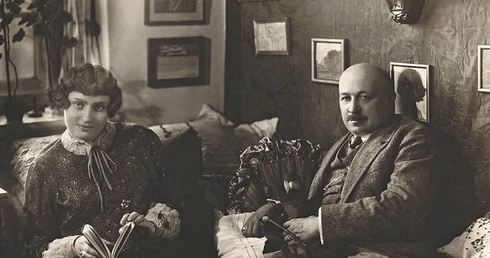 Listy niebanalnie... miłosne Kornela Makuszyńskiego. Zapis opowieści o kochającej się rodzinie