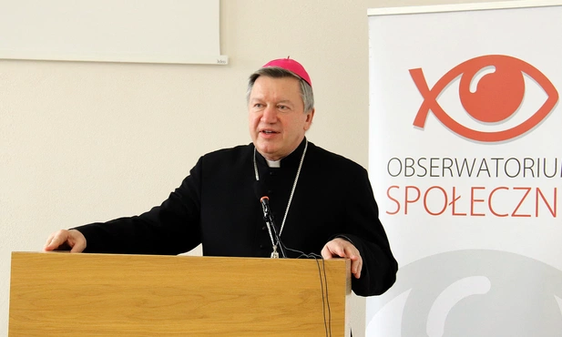 Abp Józef Kupny: Kościół będzie wołał do klasy politycznej o opamiętanie