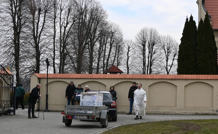 Opolska Caritas przekazuje sprzęt AGD powodzianom