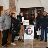 Opolska Caritas przekazuje sprzęt AGD powodzianom