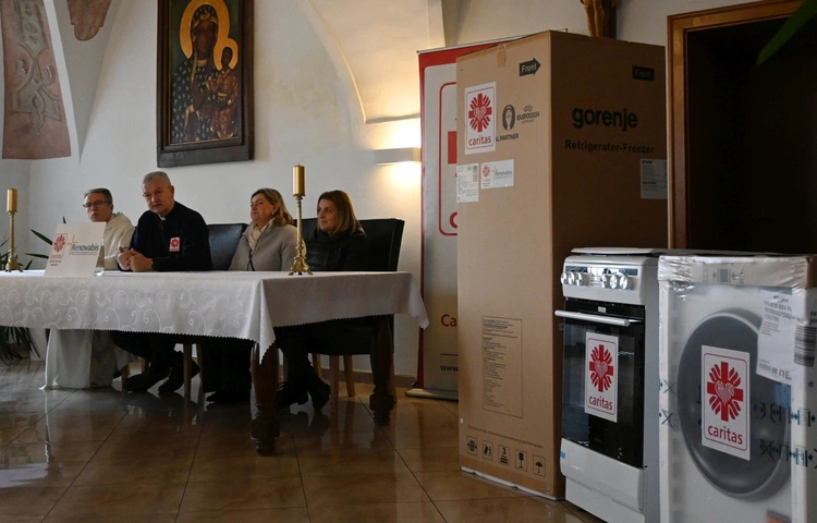 Opolska Caritas przekazuje sprzęt AGD powodzianom