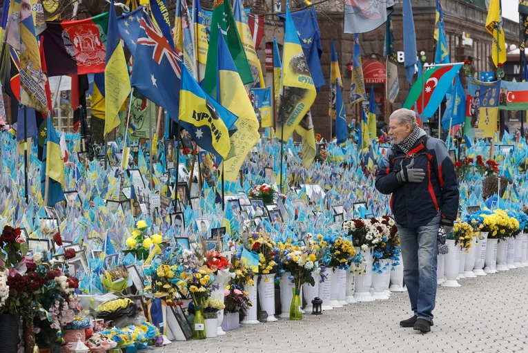 Ukraina pada ofiarą opieszałości demokratów, interesów republikanów, ślepej miłości Europy do Rosji