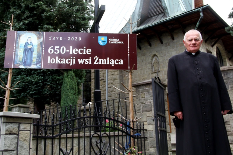 Ks. Józef Trela ze Żmiącej został Sądeczaninem Roku 2024