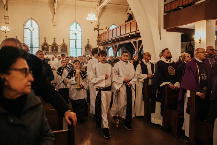 Ostatnie pożegnanie ks. Ludwika Grochowiny