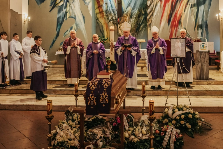 Ostatnie pożegnanie ks. Ludwika Grochowiny