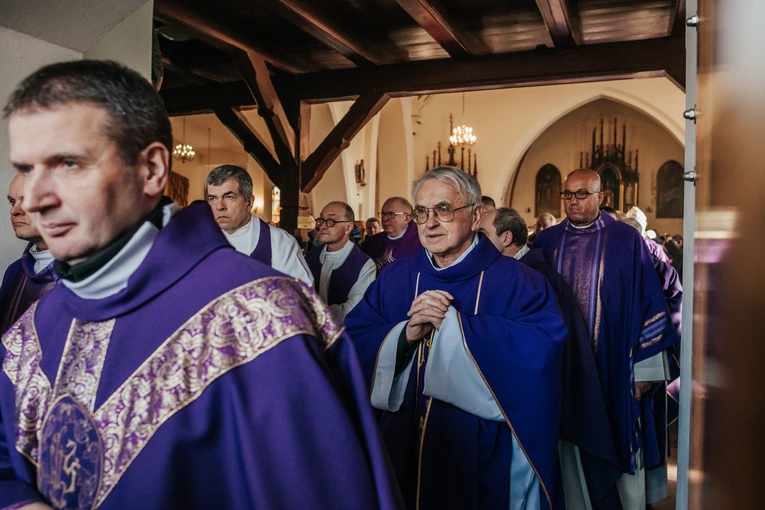 Ostatnie pożegnanie ks. Ludwika Grochowiny