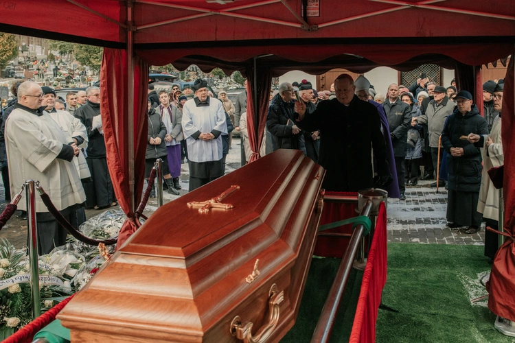 Ostatnie pożegnanie ks. Ludwika Grochowiny