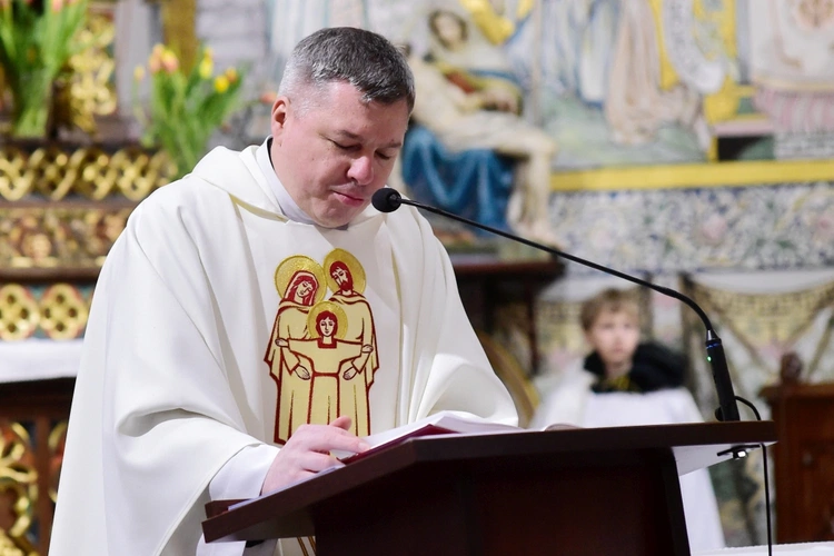 Trzymamy się za dłonie
