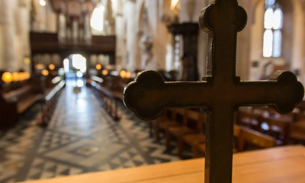 Większości Brytyjczyków Kościół Anglii nie interesuje