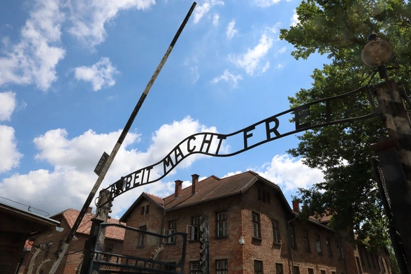 Kłamstwo dozwolone?
