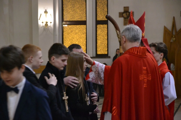 Bierzmowanie w par. Miłosierdzia Bożego w Dębicy