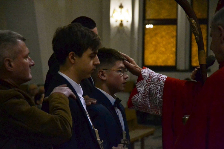 Bierzmowanie w par. Miłosierdzia Bożego w Dębicy