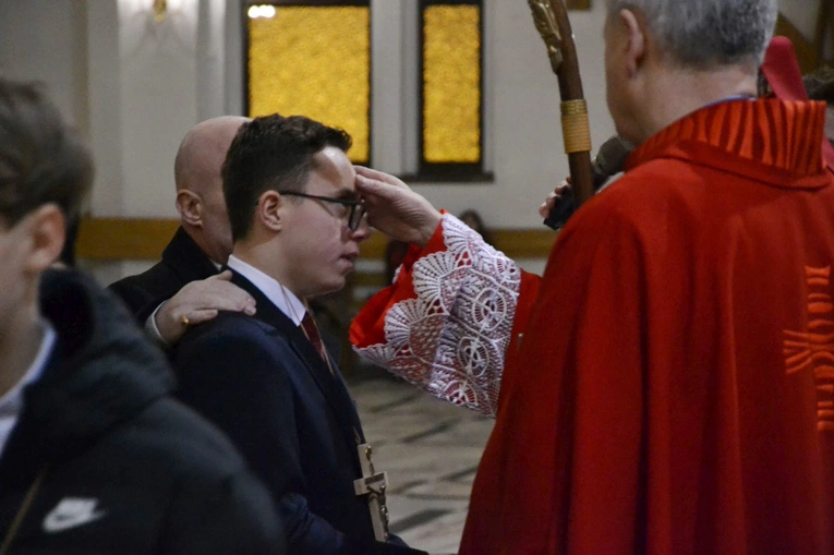 Bierzmowanie w par. Miłosierdzia Bożego w Dębicy