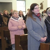 Podczas Mszy św. zawierzano Bogu maryjne kręgi.