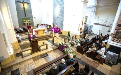 	Zmarła, jak przypominano w czasie uroczystości, była przekonana, że kiedyś dojdzie do jedności eucharystycznej.
